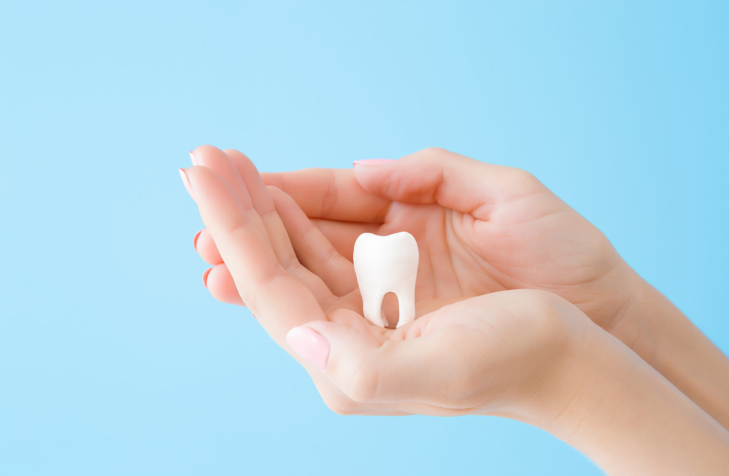 将来を見据えた抜歯・保存の慎重な判断